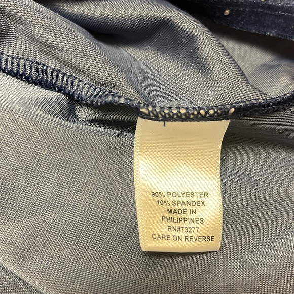 Elle velvet‎ top, size medium - Picture 11 of 13